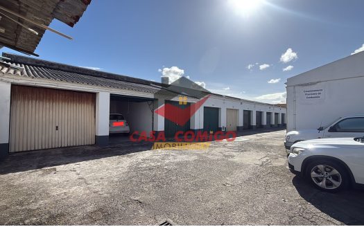 ponta delgada garage for sale Azores