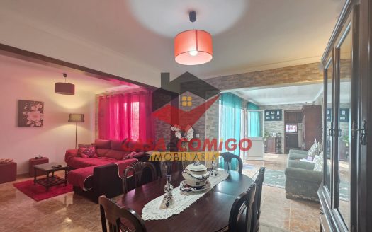 moradia são pedro sala de estar e de jantar